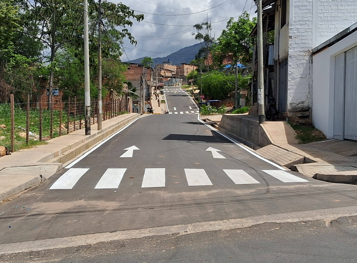 MUNICIPALIDAD DE MORALES ANUNCIA LA INAUGURACIÓN DEL ASFALTADO DE LOS JIRONES GEIDEN VELA, LIBERTAD Y JUNÍN.